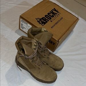 Rocky Tan Tactical Boots Durable Suede Upper